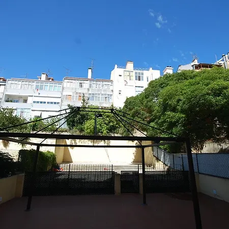 Modern Vintage With Terrace Lissabon